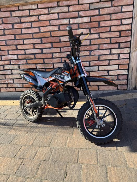 Cross spalinowy dla dziecka