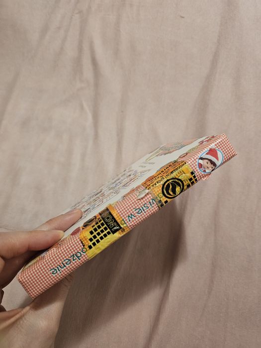 Zestaw 4 książeczek dla dzieci