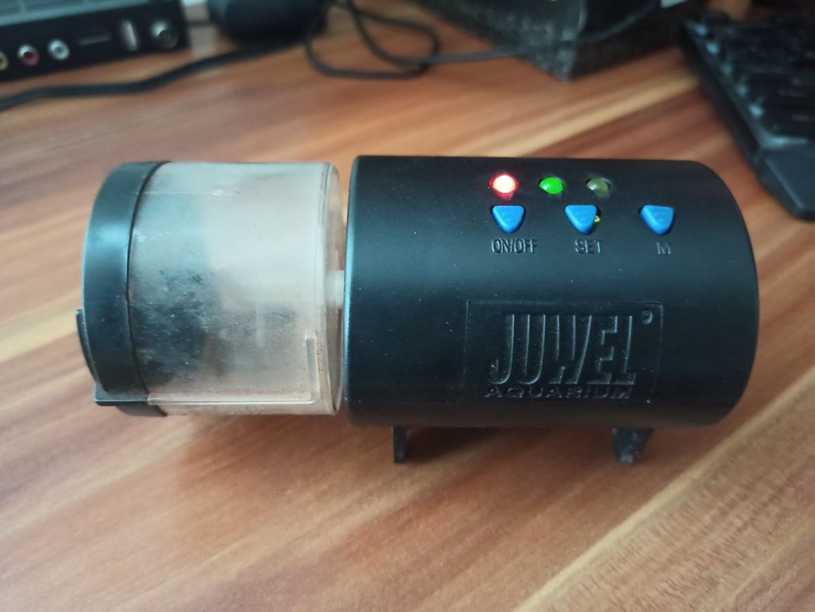 Автоматична годівниця для риб Juwel