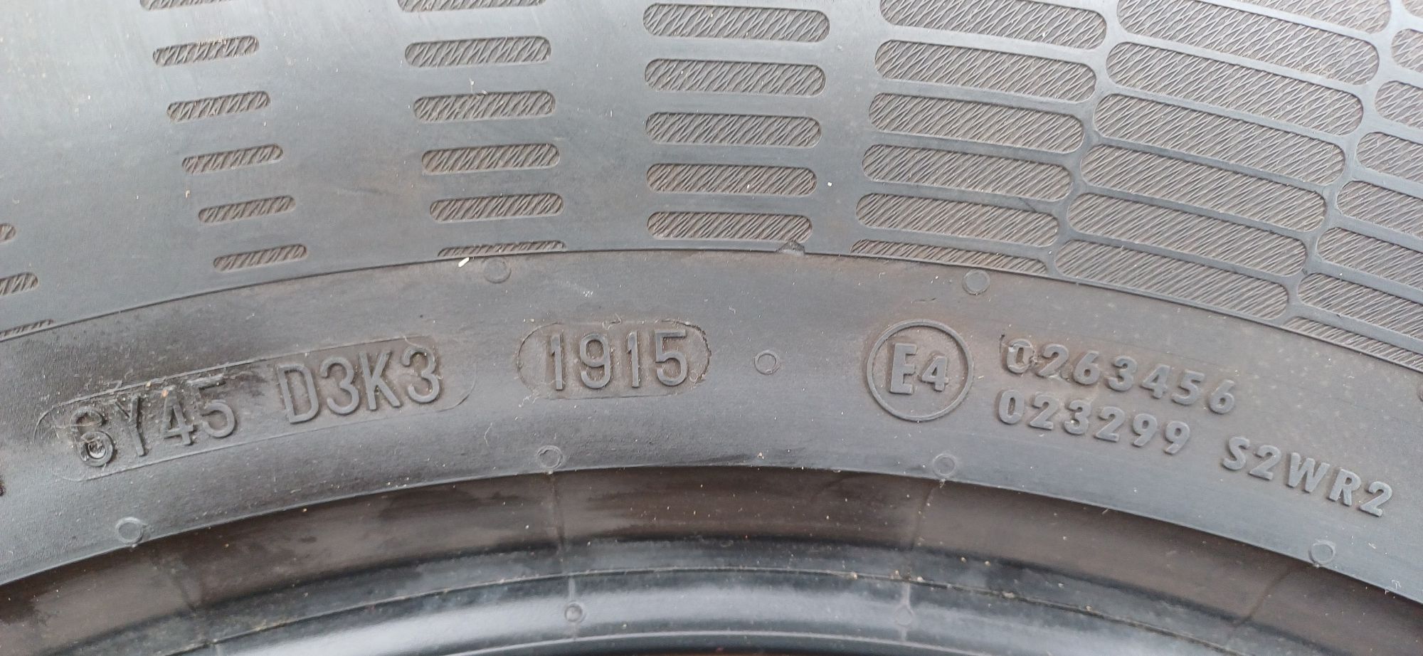 235/60R18 103V CONTINENTAL , dwie opony letnie.