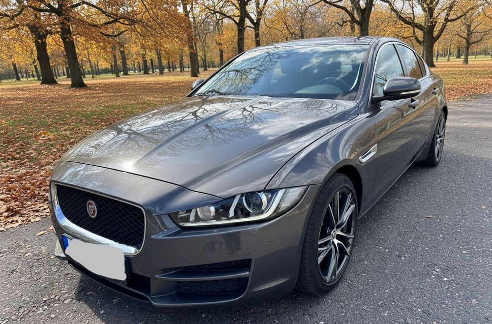 Jaguar XE 2.0 D Prestige Aut.