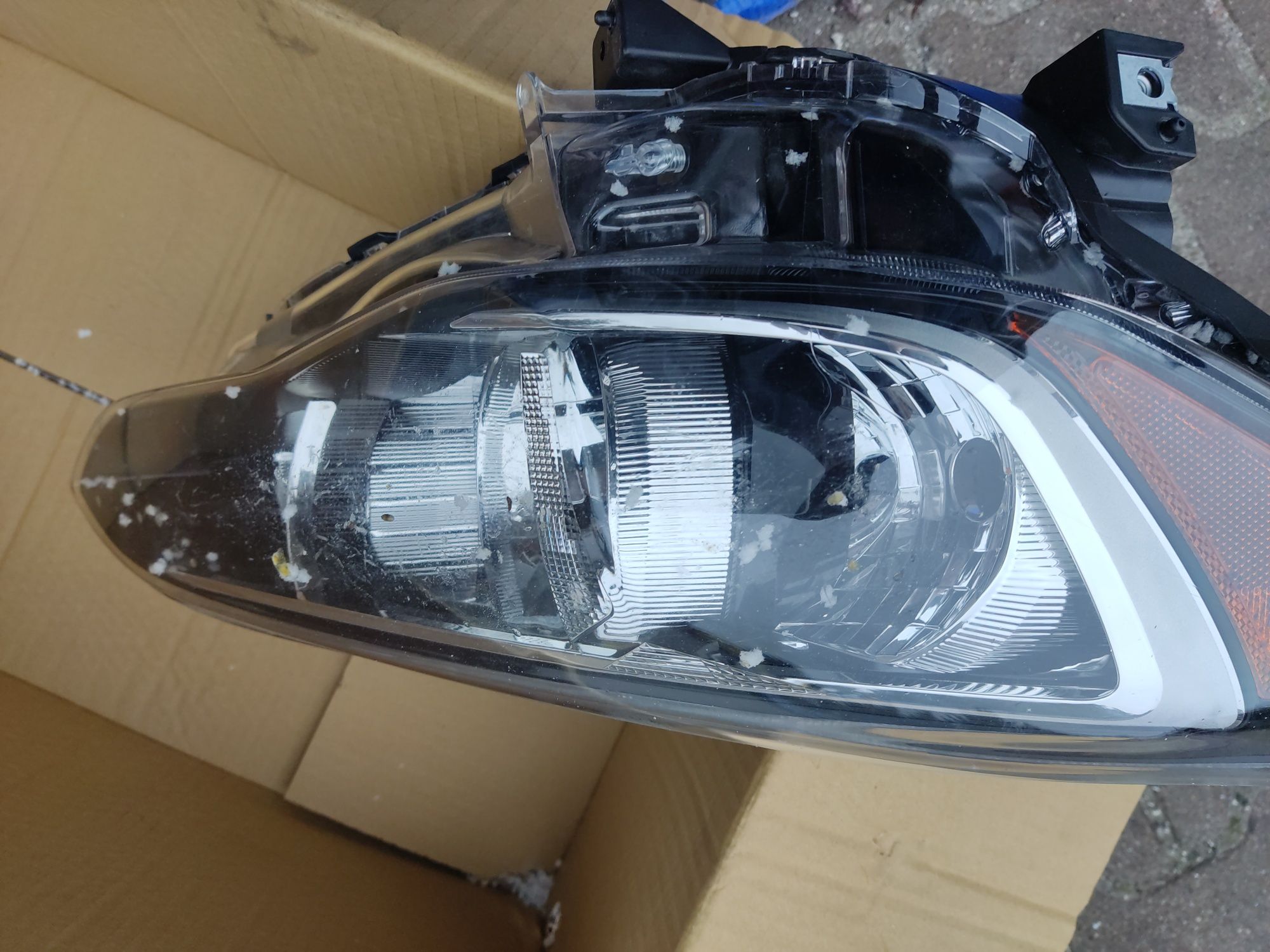 Prawa lampa do Subaru Crosstrek 2022 USA