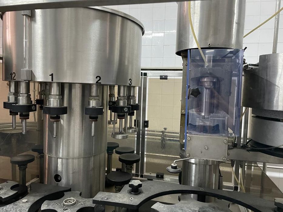 Linha de enchimento para vinho