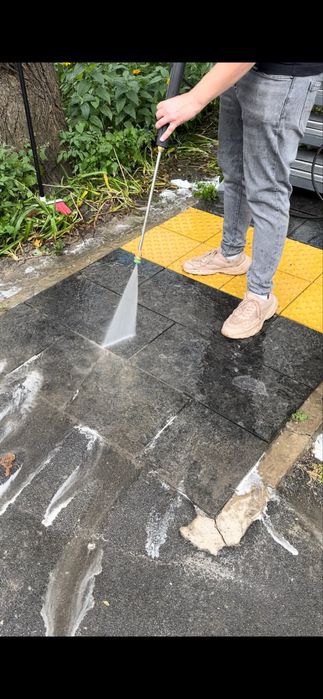 Уборка квартир, домов, офисов, клининг, мойка окон витрин, химчистка