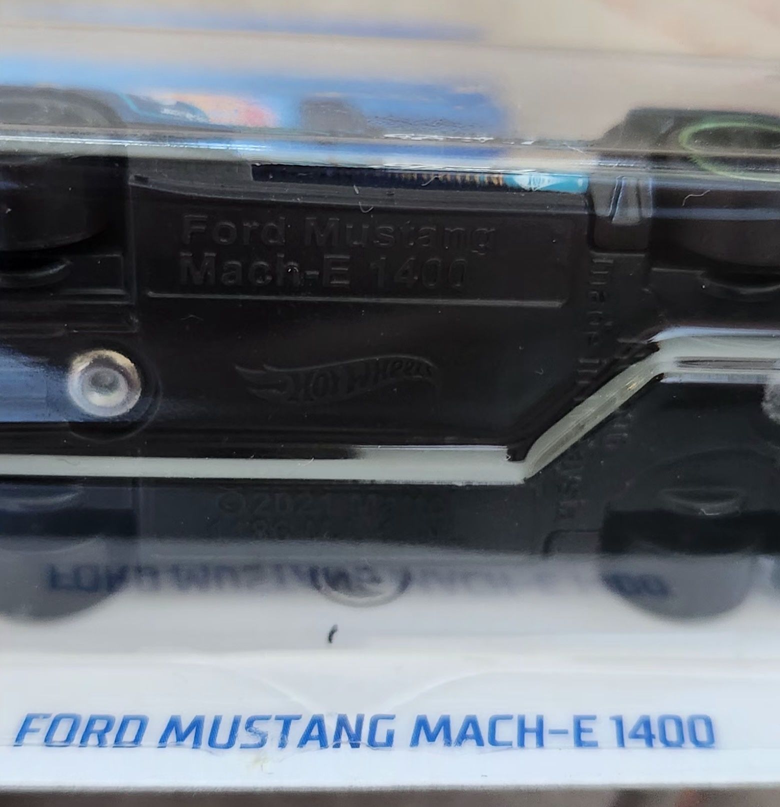 Hot Wheels - Treasure Hunt Ford Mustang Mach-E 1400