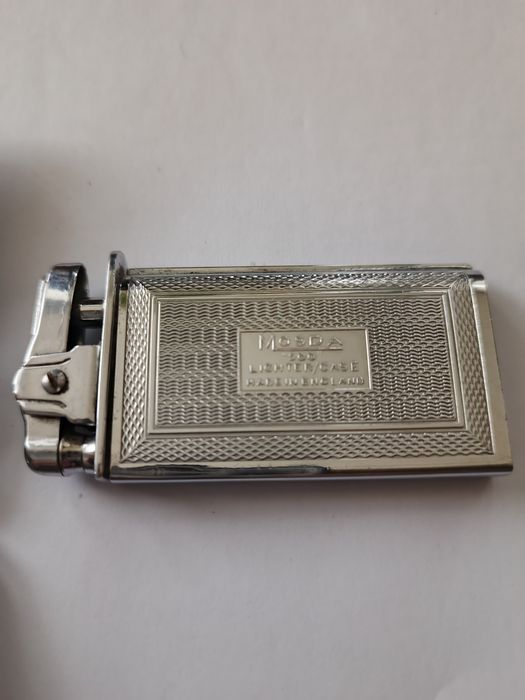 Винтажна запальничка в хромированом корпуса MosDa 500