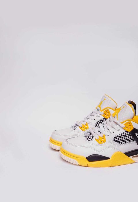 Чоловічі кросівки Nіке Air Jordan 4 білий з жовтим 2821 ТОП