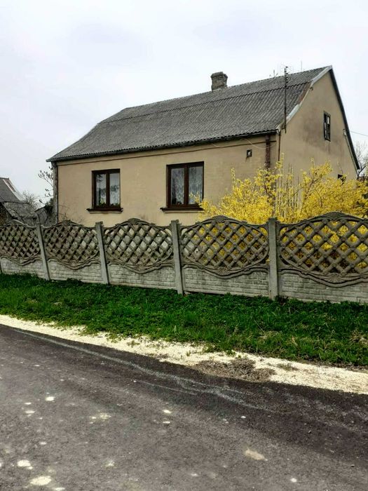 Dom z dużą działką w spokojnej okolicy – woj. świętokrzyskie