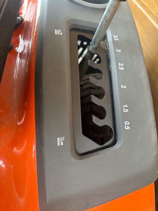 Kosiarka traktorek Husqvarna  90 Mth  2021 rok