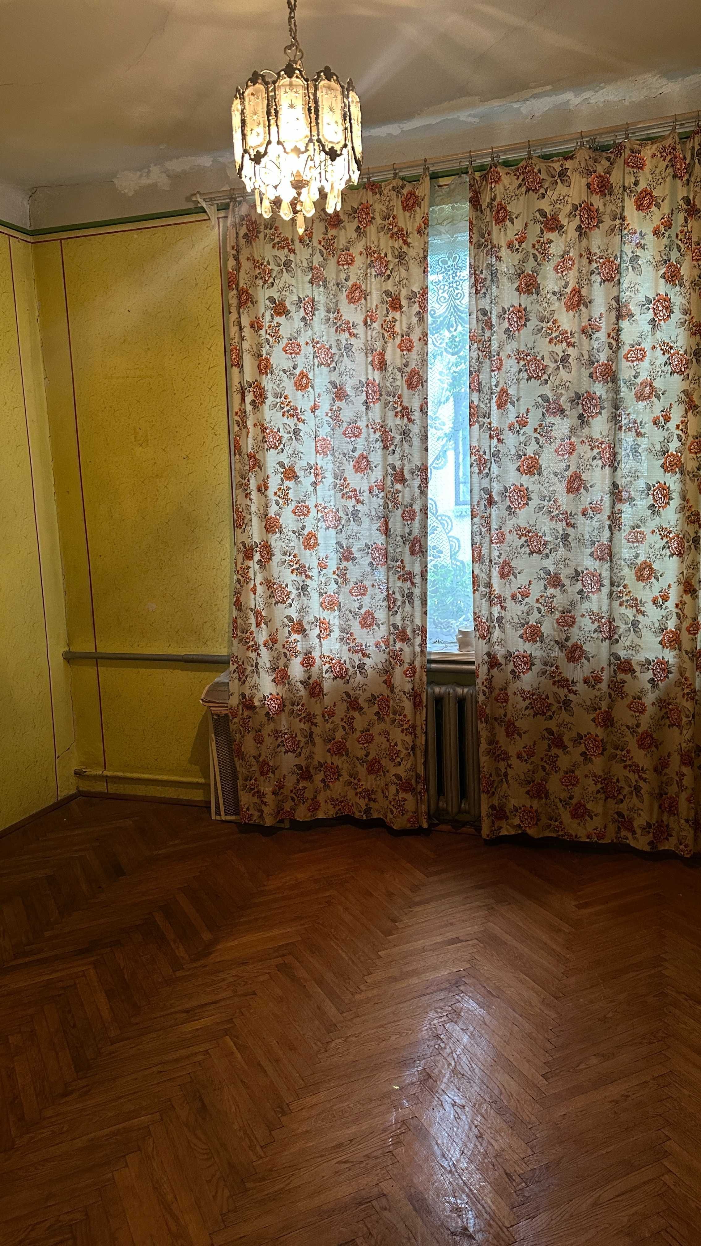 Цегл. Будинок із землею(13 сот. комунікації)під забудову в с. Угорники