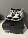 Nike Air Jordan 1 mid Igloo Island Green