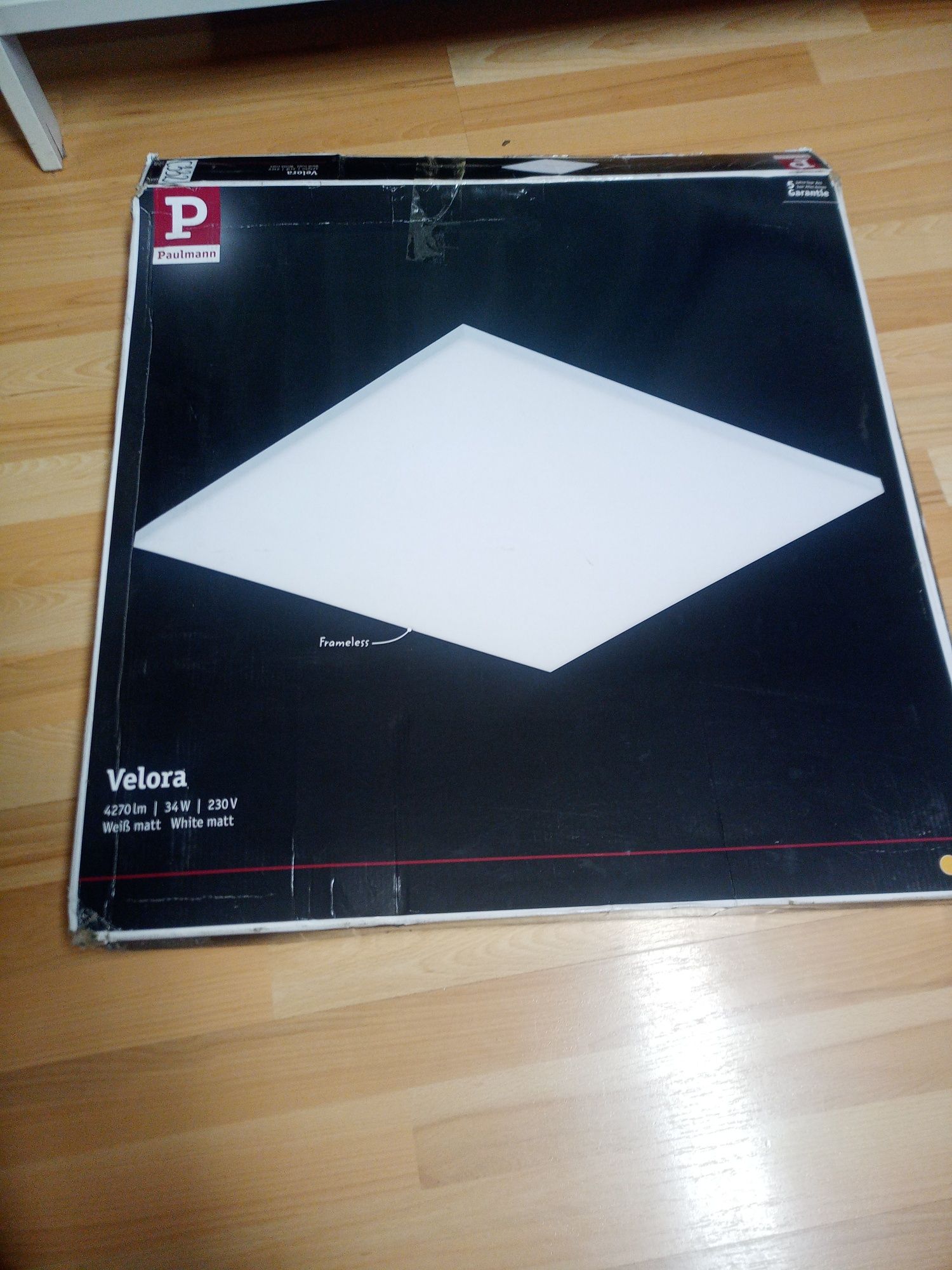 Lampa powystawowa velora
