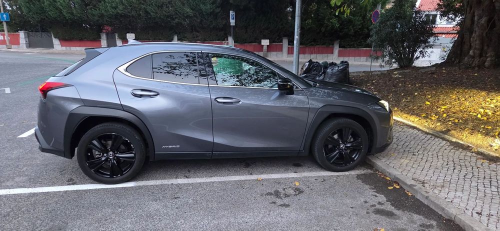 Lexus UX 250h Special Edition (LCA)