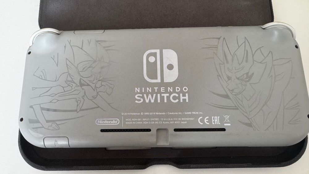 Продам Nintendo Switch Lite Limited Edition 128Гб