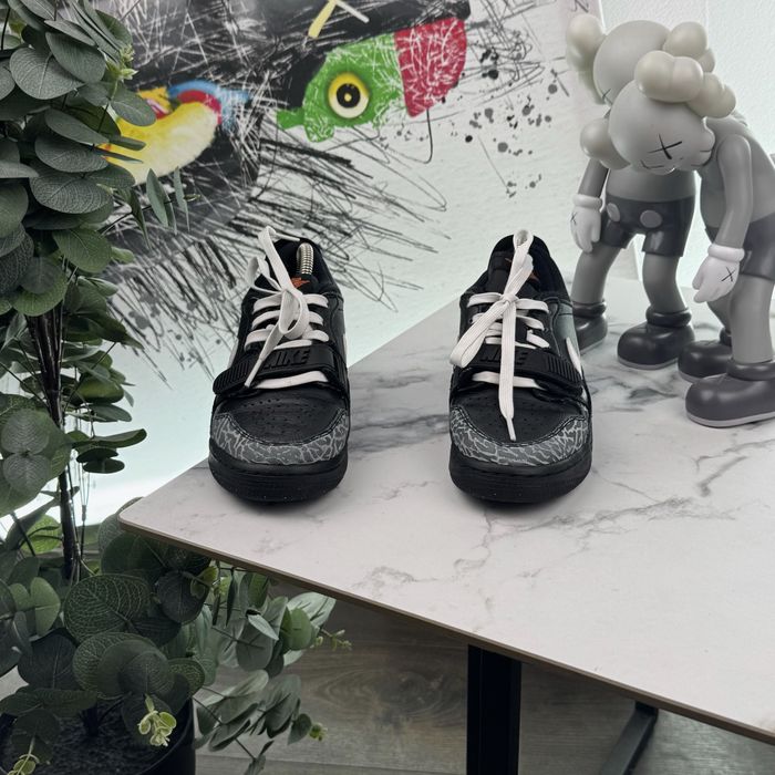 Кросівки Jordan Air Legacy 36.5 розмір E692