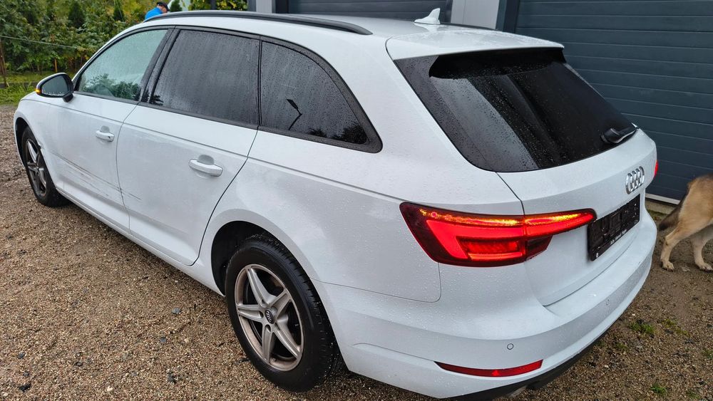 Audi A4 2.0 tdi B9 BiLed Full TEMPOMAT tylko 203tyśKM 2018r