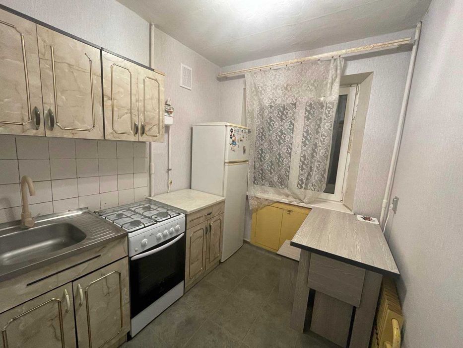 Продам 1к. квартиру на жм Тополь-3  БЕЗ КОМИССИИ