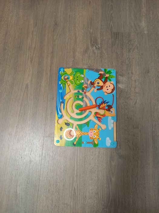 Jogo didáctico criança