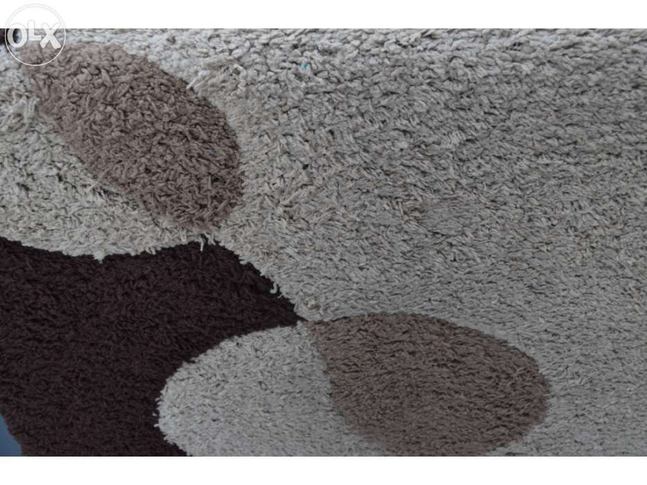 Carpetes cor castanha e beje