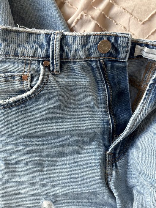 Dżinsy stradivarius