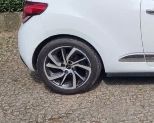 Jantes e Pneus 4x108 R17