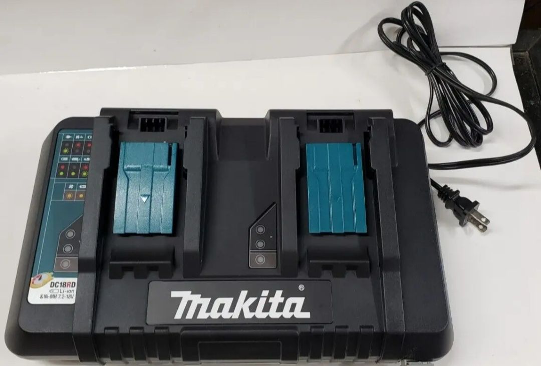 Зарядний пристрій на 2 порти Makita DC18RD.(110v)Оригінал.