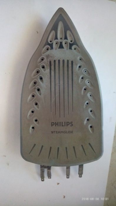 Тен від праски Philips GC2830