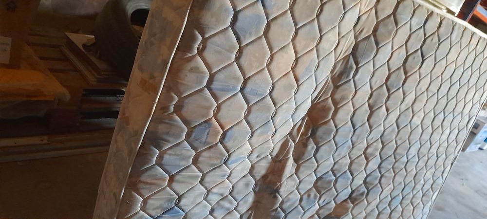 Colchão  usado mas boas condições  ortopedico