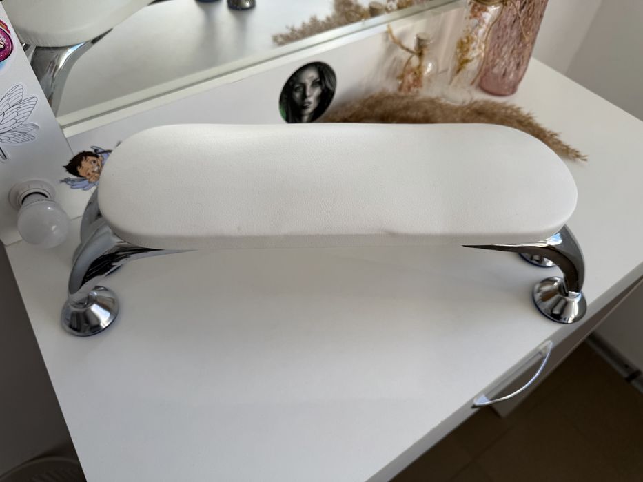 Подлокотнік для манікюру