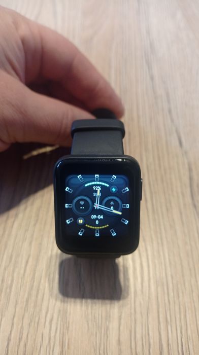 Smartwatch firmy Xiaomi mi lite