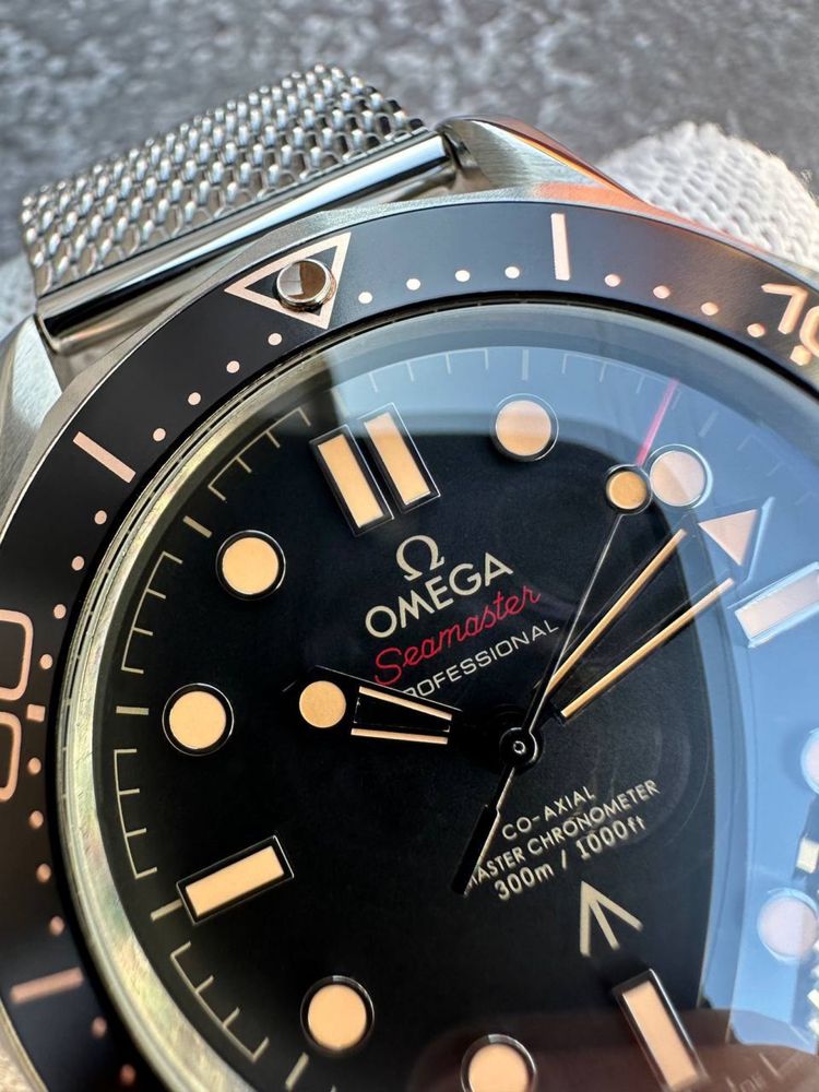 Мужские часы Omega Seamaster Diver 300M Master Co-Axial
