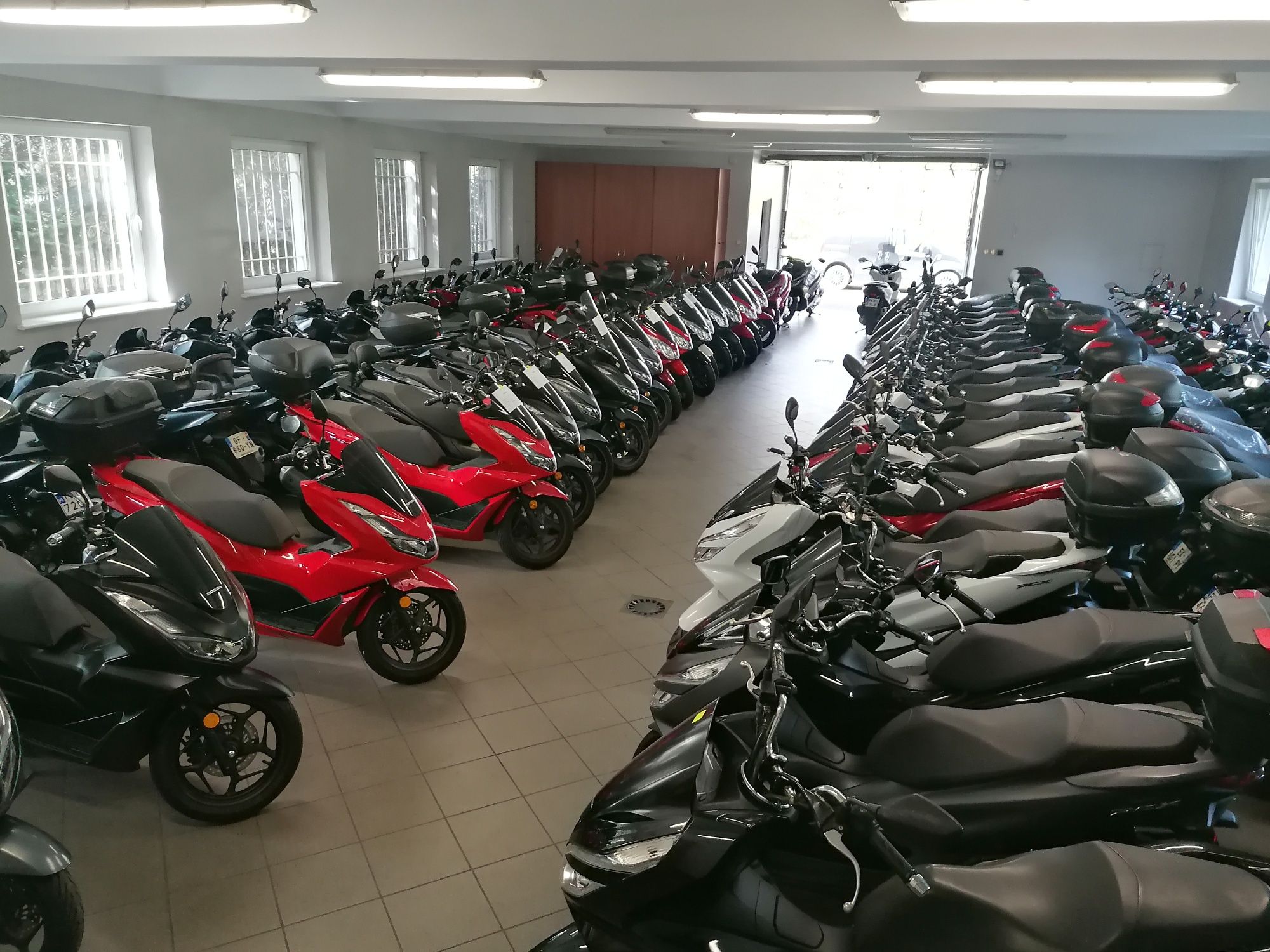 Skuter elektryczny NIU N GT
