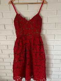 Sukienka czerwona gipiura S/M