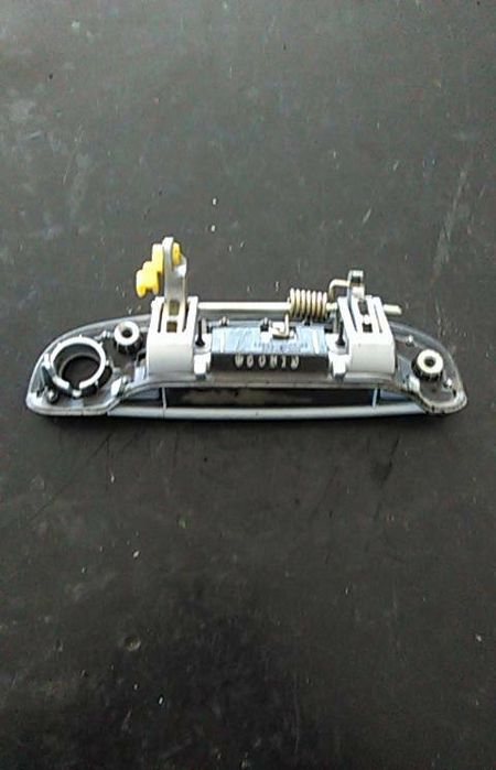 Puxador porta frente esquerda HYUNDAI Getz (TB)