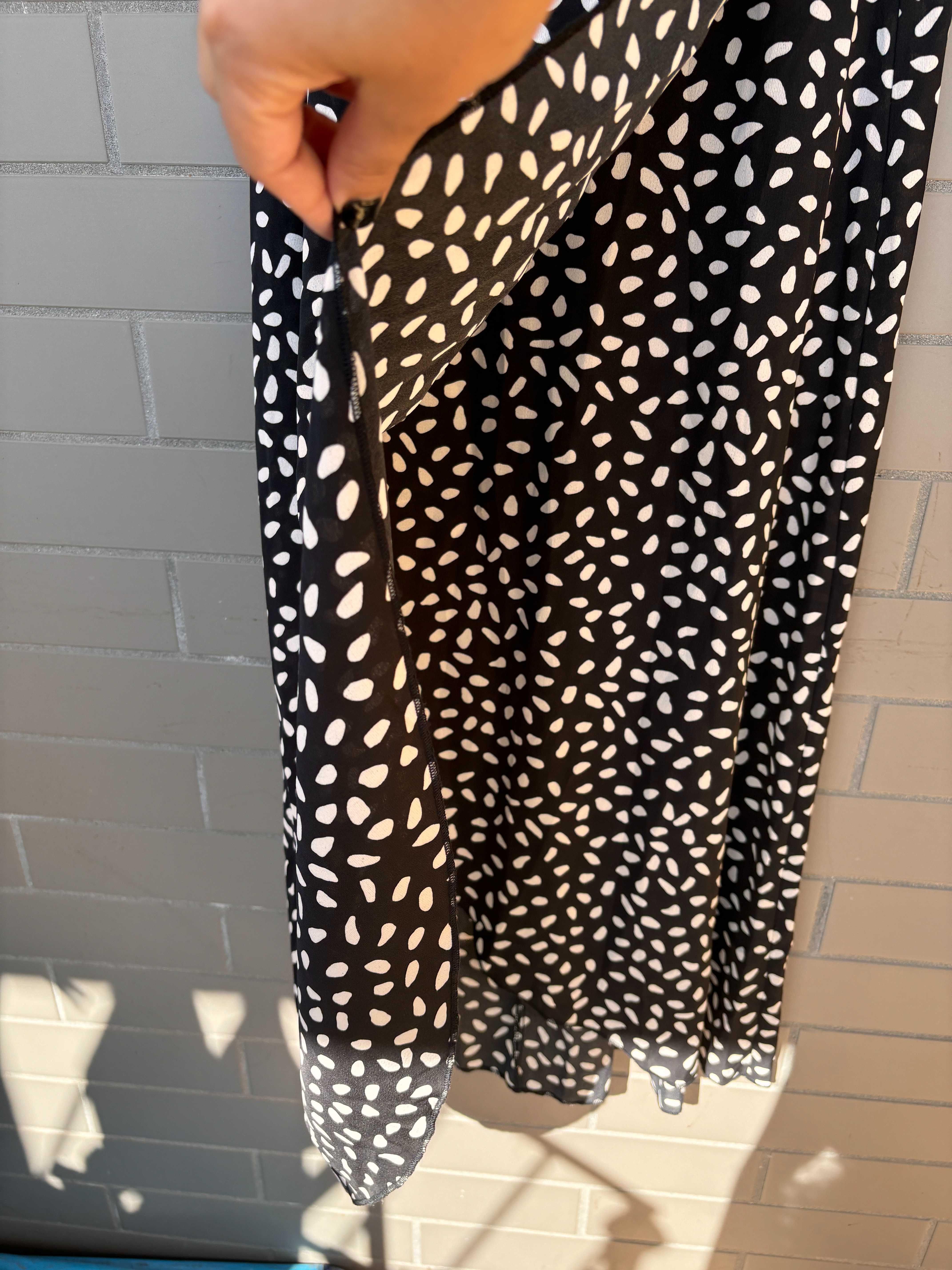 Conjunto top e saia novo