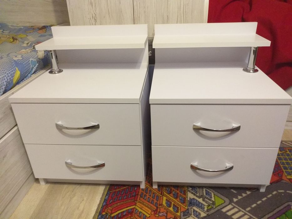 Тумбочки прикроватные