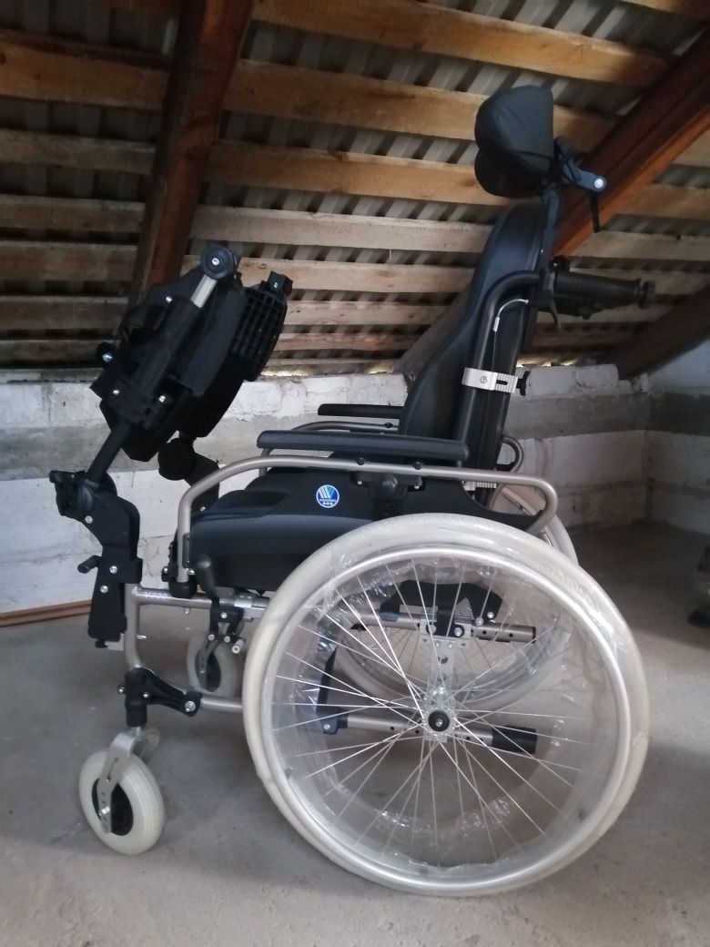 Wózek inwalidzki v300 NOWY
