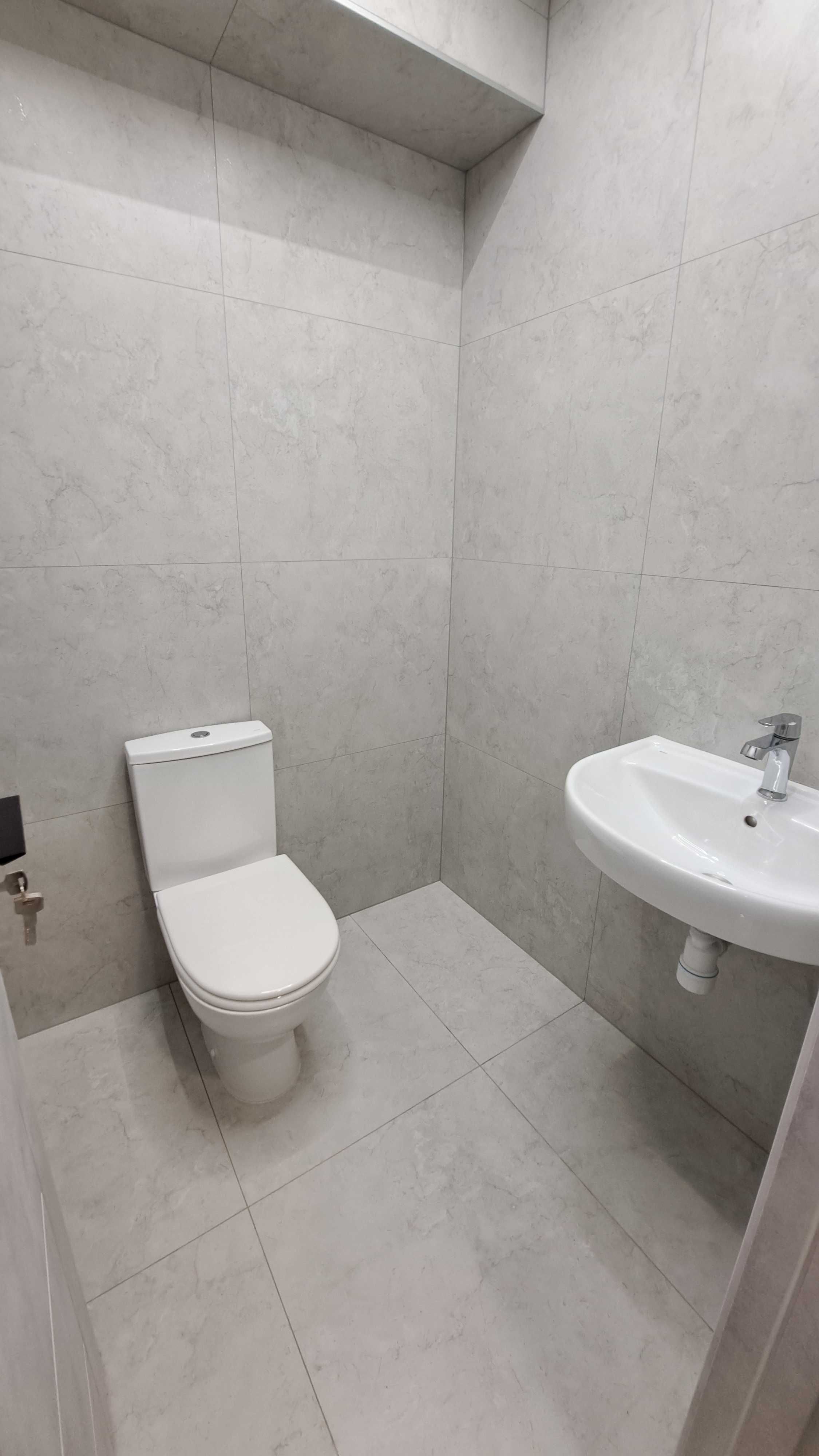 Здається в оренду  приміщення в центрі міста - 200 м.кв.