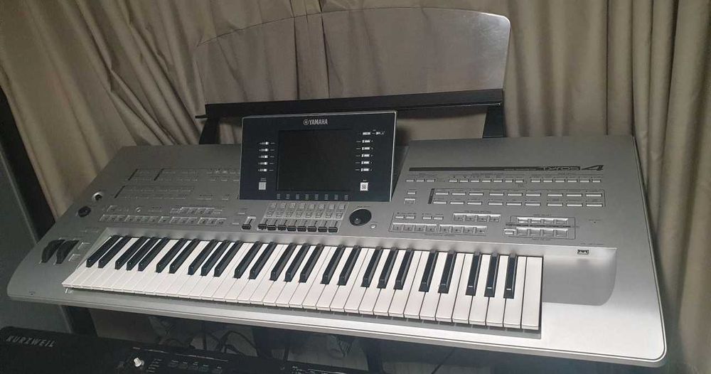 YAMAHA TYROS 4 Keyboard Stan bdb + pokrowiec + rozszerzona instrukcja