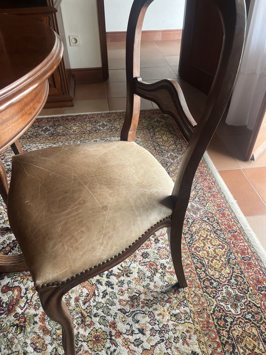 Mesa extensivel madeira com 6 cadeiras