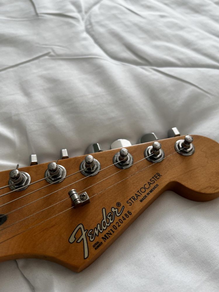 Fender Stratocaster EMG Gilmour