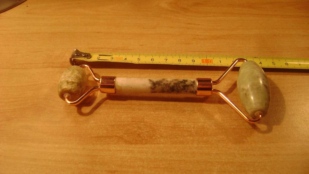 Starocie z PRL - Stare narzędzia = Masażer do twarzy jadeitowy