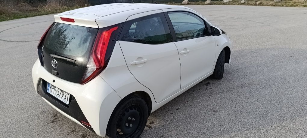 Toyota Aygo II 2021 r. Salon Polska Prywatne auto! 2 komplety kół!