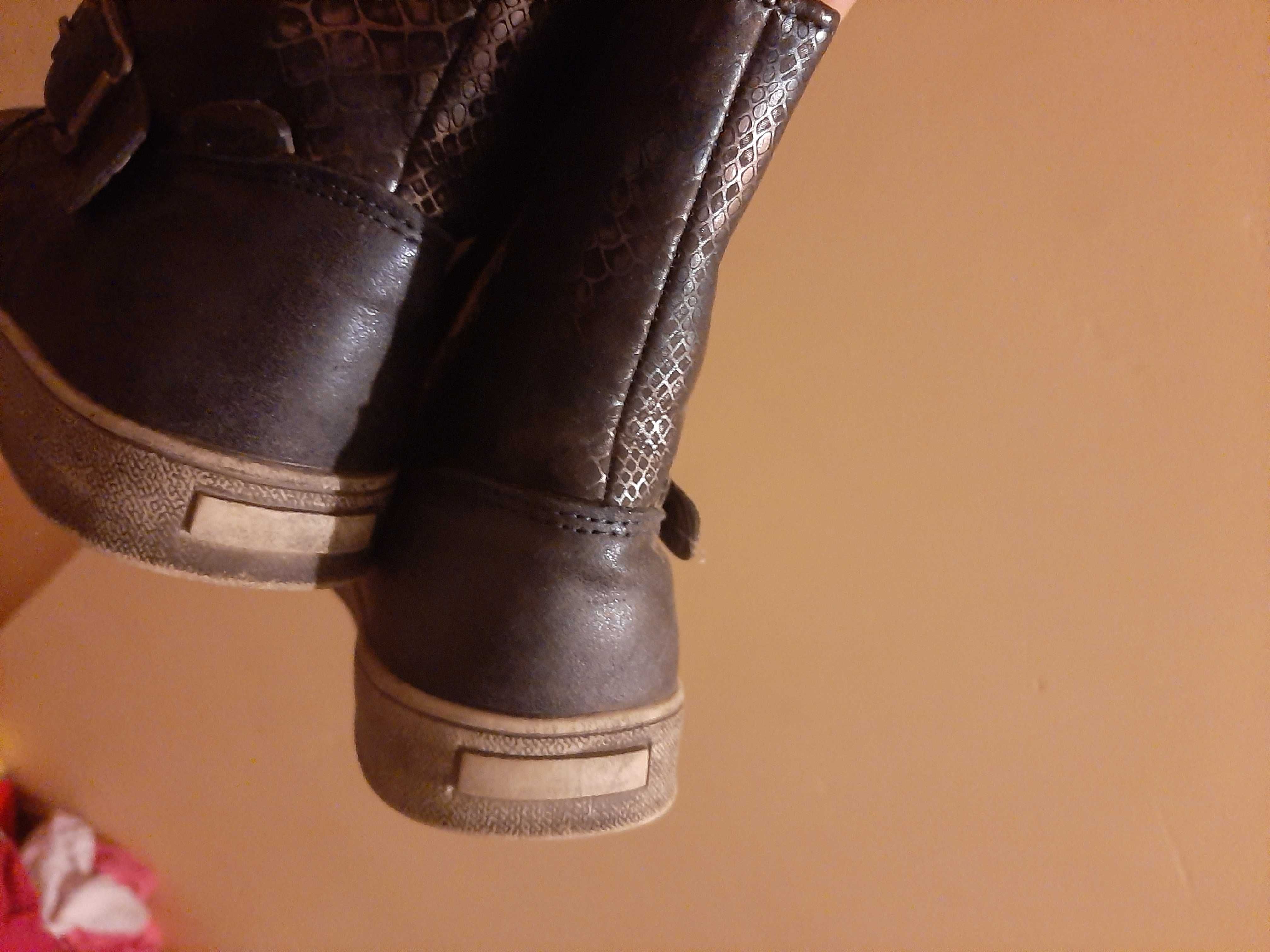Buty dziewczęce 29roz. Kozaki zimowe