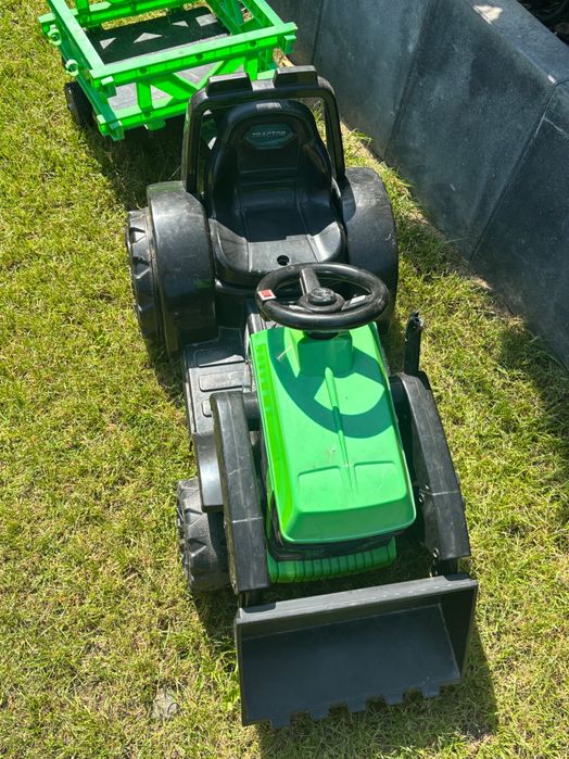 Traktor na akumlator