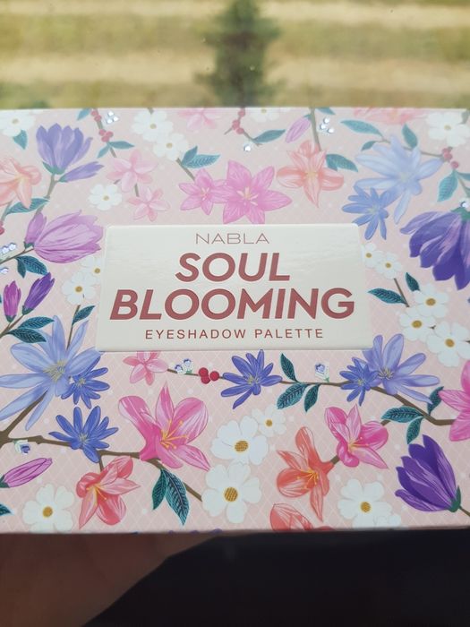 Paleta cieni do powiek Nabla