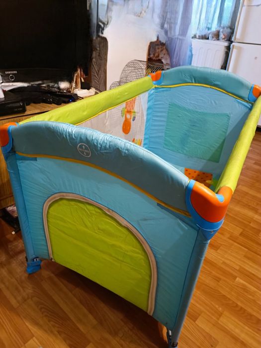 Продам дитяче розкладне ліжечко-манеж у відмінному стані