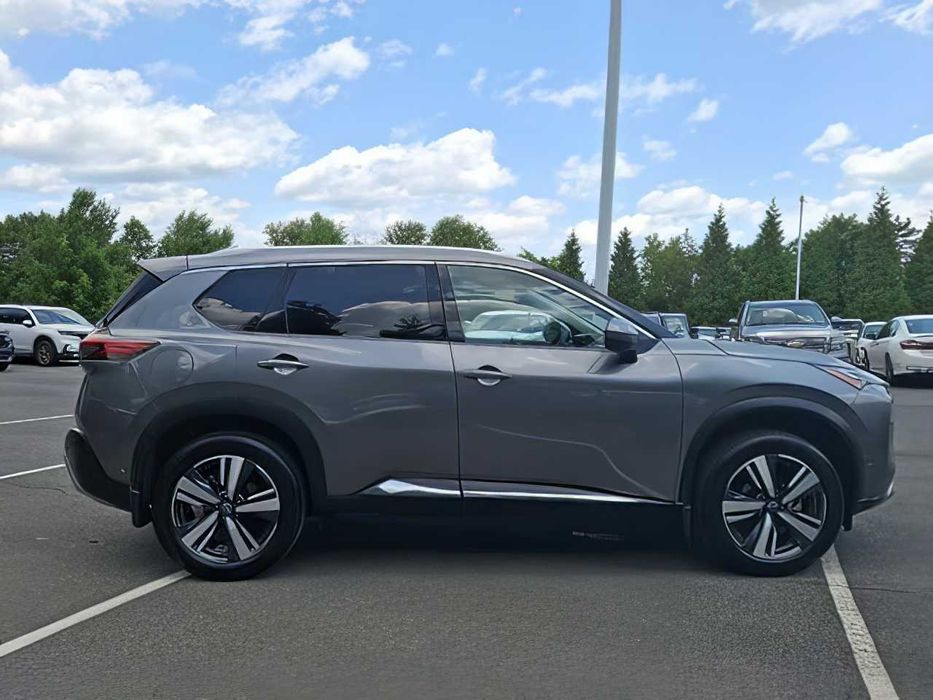 Nissan Rogue      2022