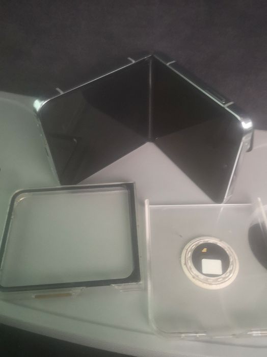 Samsung Galaxy Z Flip 6 – Estado Impecável, Como Novo