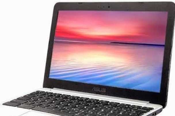 Chromebook Asus srebrny